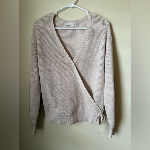 Gentle fawn knit sweater - Picture 4 of 6